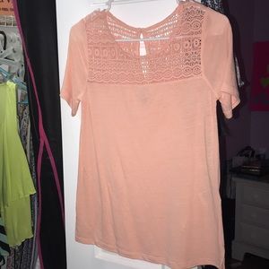 Cute OLD NAVY Peach/Coral Short Sleeve Top (XS)